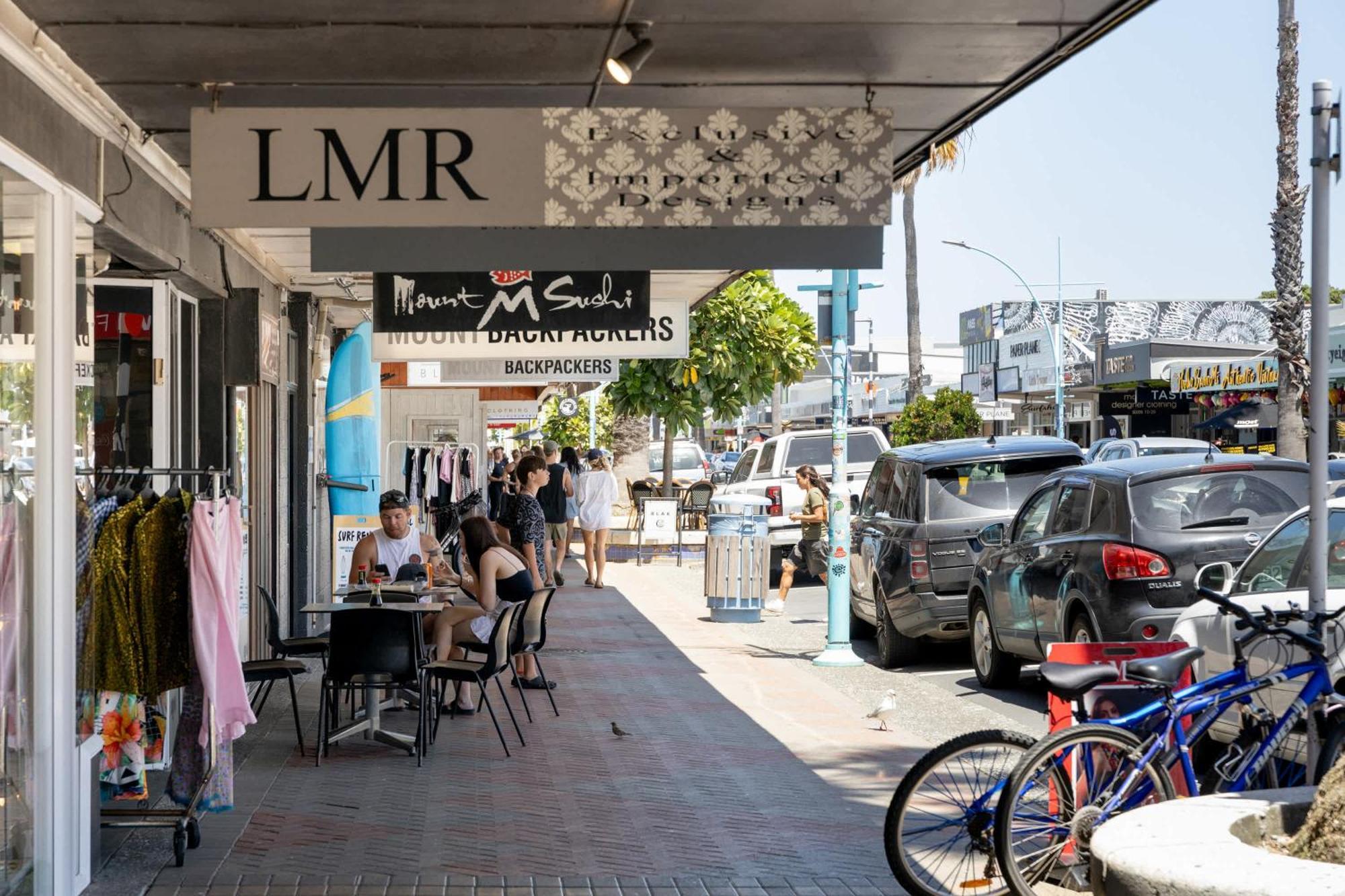 Oceanside Bliss - Absolute Beachfront - Uninterrupted Ocean Views With Pool Mount Maunganui Exterior foto