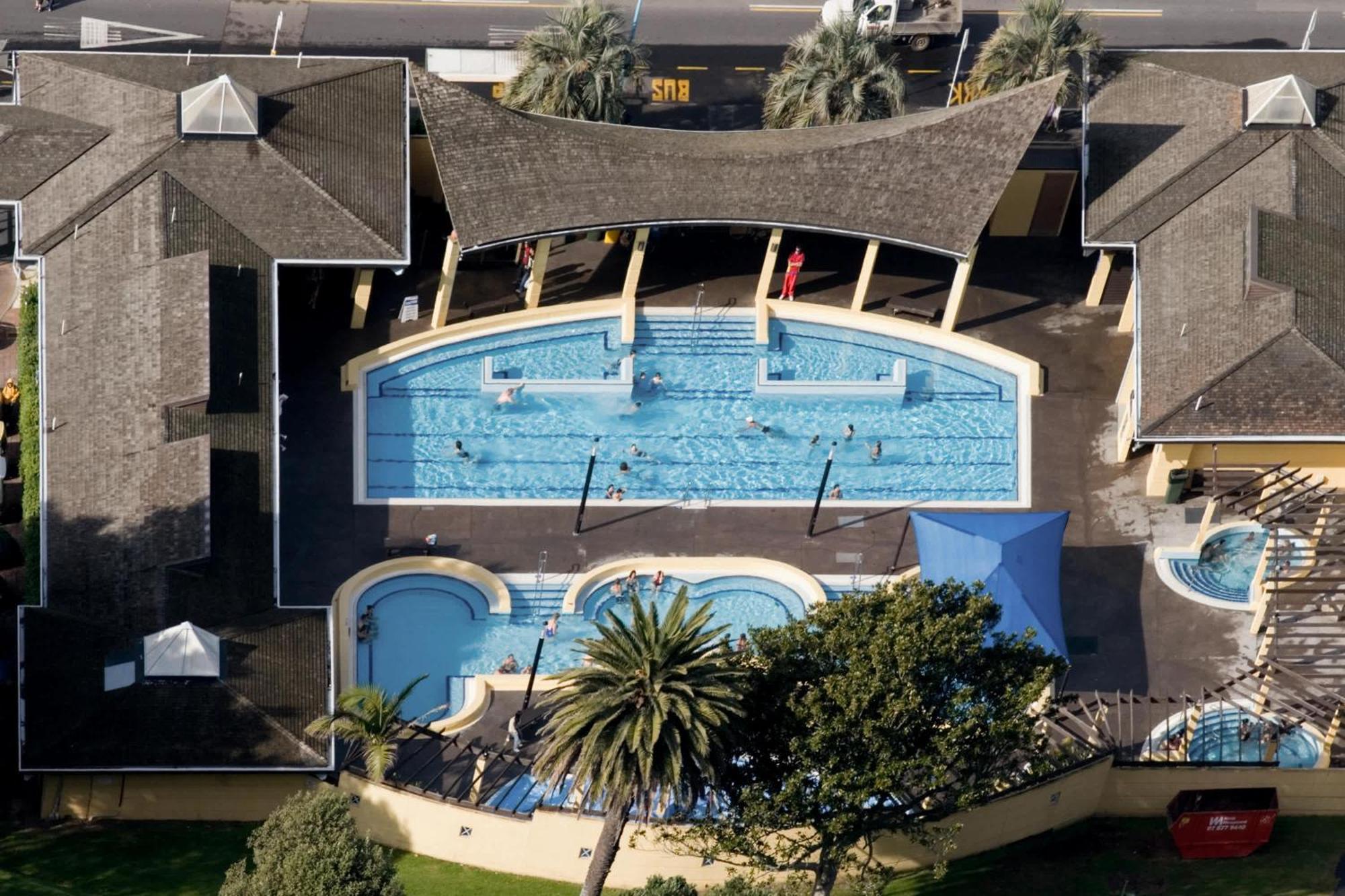 Oceanside Bliss - Absolute Beachfront - Uninterrupted Ocean Views With Pool Mount Maunganui Exterior foto